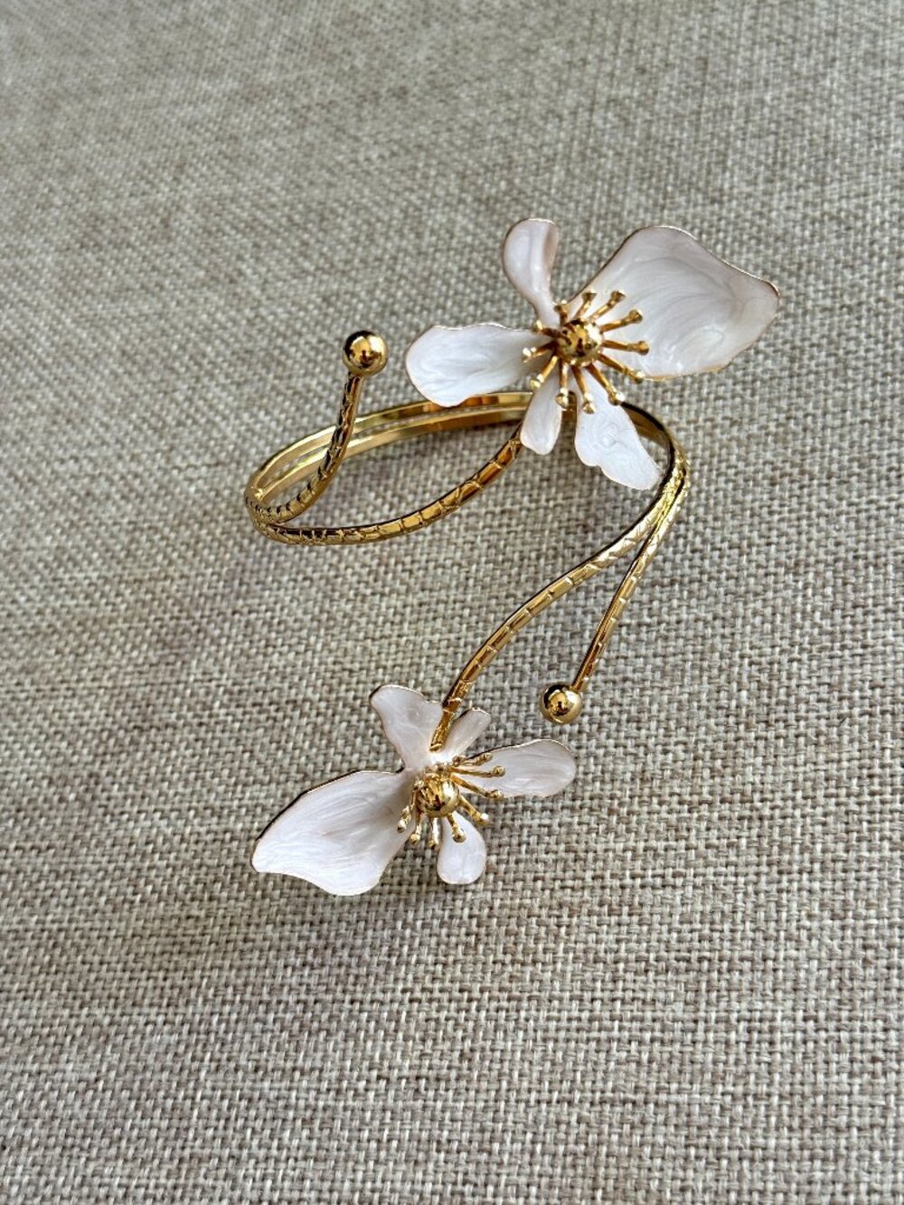 Coquette Double White Flower Gold Arm Cuff Bracelet Romantic Fairycore OS